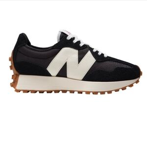 New Balance Black and White Women's Shoes